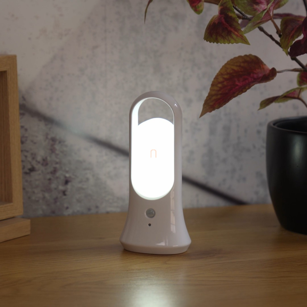 Fény és mozgásérzékelős hordozható LED lámpa 3xAAA elemmel - Gizmo Sylvania 0053646