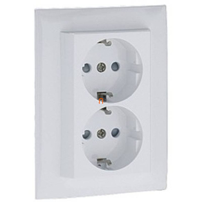 Efapel 90332_CBR gyerekzáras dupla dugalj, fehér