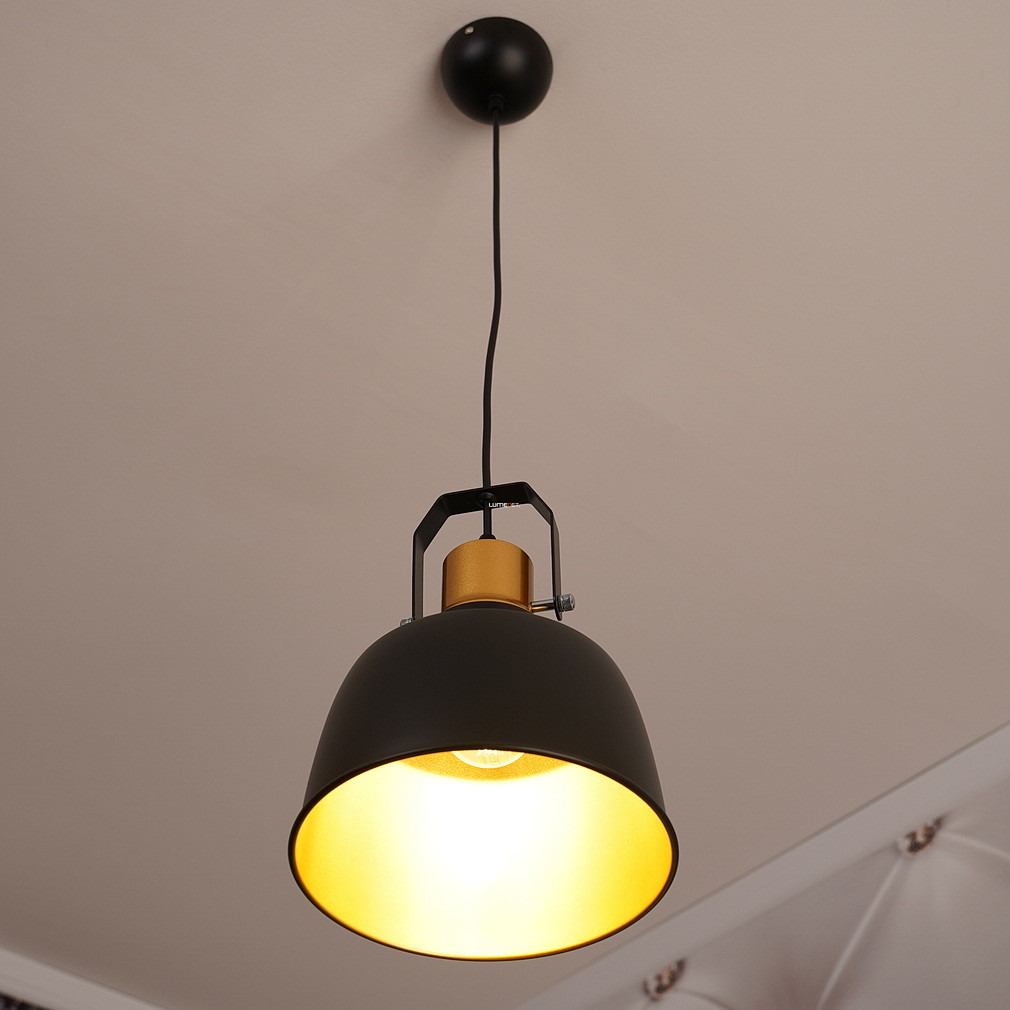 Loft függesztett lámpa arany-fekete színben (Monroe)
