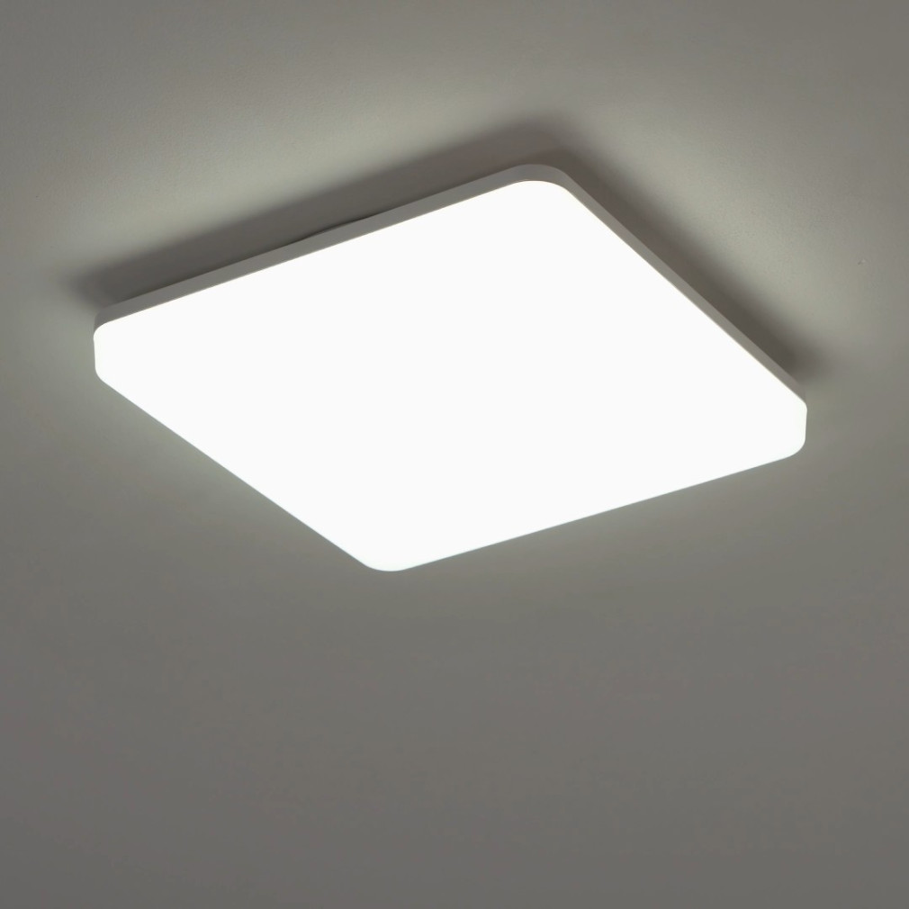 Mennyezeti LED lámpa mozgásérzékelővel, szögletes, 1700lm, hidegfehér