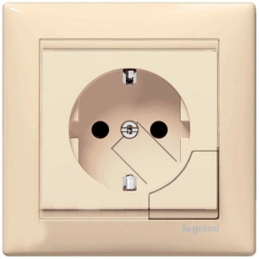   Legrand Valena 2P+F kilökős, nem sorolható elefántcsont - 774395