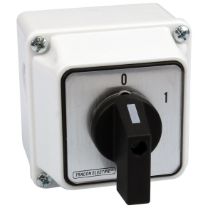   Tokozott kézikapcsoló, BE-KI 400V, 50Hz, 63A, 3P, 18,5kW, 64×64mm, 60fok, IP44 TK-636/3T Tracon