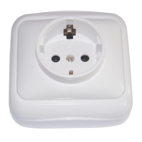   Tracon falon kívüli csatlakozóaljzat oldalsó védőérintk. 16 A/250 V TTK-11