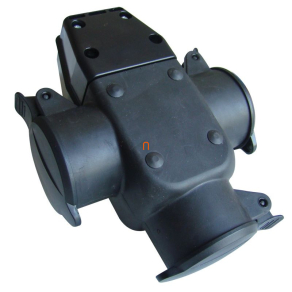   Tracon hordozható ipari adapter 3db 2P+F csatlakozó aljzattal, IP44 TICS-A4