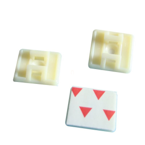   Kábelkötegelő talp 28x28 /5,8 fehér, csavarozható, öntapadós TALP270-2 Tracon