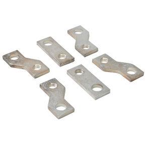   Réz csatlakozóelem AKM2 méret 40×15×3, d=8,5mm (1 készlet = 6db) AKM2TM Tracon