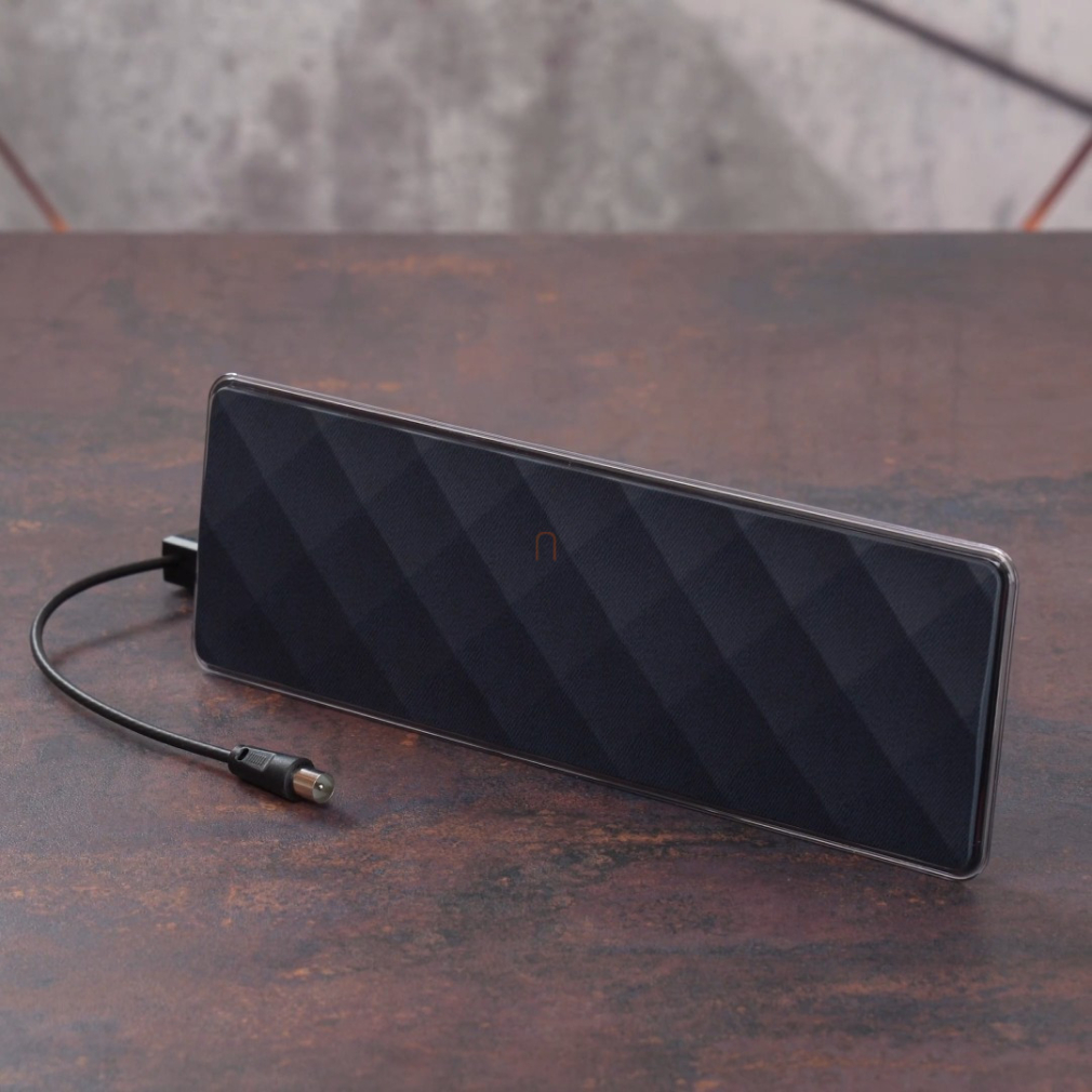 Szobaantenna erősítővel, 3D formatervezés szövet mintázattal, 53 dB, rádió- és TV-adások vételére, koax kábeles tápellátás FZ 53 DVB-T/T2