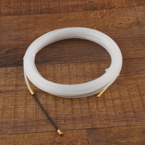 Stilo vezetékbefűző műanyag 10fm d=4mm - STI440