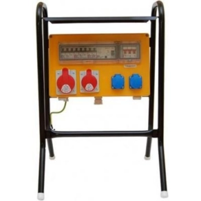 CSE 104 felvonulási szekrény állványon CSP 51013104