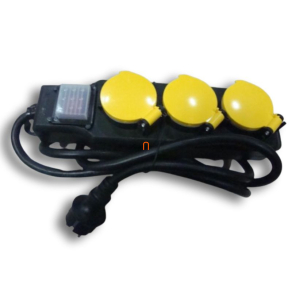   Stilo hálózati elosztó 3db aljzat IP44, 1,5fm H07RN-F 3x1,5mm2 vezetékkel - STI1778