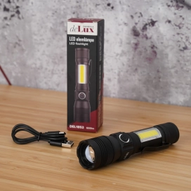   Fókuszálható LED elemlámpa (kézilámpa), tölthető (2200mAh), 600 lm, mágneses, fekete színben, műanyag, acél anyagból, 3,7 V névleges feszültséggel, koncentrált + szórt fény funkció, piros villogó fény