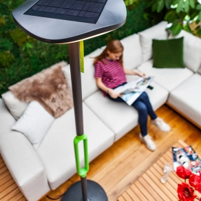 Kültéri napelemes LED állólámpa hangszóróval, szabályozható, 8 W, melegfehér, 190 cm, szürke-zöld-opál - Poppy Lutec 6910802335