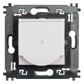   BTICINO Light N4141MAP 2P+Fcsatlakozóaljzat 2 modulos , 16A csapfedeles fehér