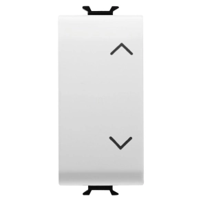   Chorus fényes fehér Nyomógomb fel-le szimbólummal, reteszelhető, NO+NO 10A, 1 modulos GW10140 Gewiss