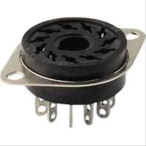 Finder 90.12.4 foglalat előlapra, fekete (88.12)