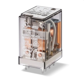 Finder 55.12.9.110 relé 2CO(váltó) 10A 110V DC