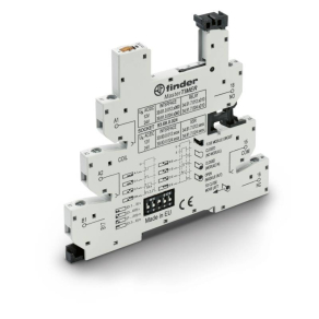 Finder 93.68.0.024 relé foglalat