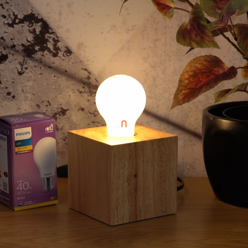 Philips E27 LED 4,5W 470lm 2700K meleg fehér 300° - 40W izzó helyett
