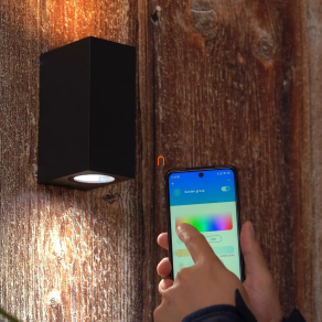   WiZ Up&Down le/fel világító okos fali lámpa szabályozható fényforrással , fekete, 2x5W, 2200-6500K +RGB, 2xGU10 foglalattal
