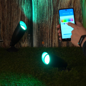   WiZ kültéri, földbe szúrható okos LED lámpa kezdő csomag hálózati adapterrel, 2700-5000 K, 2x10 W, 2 darabos (Ground Spot RGBW)