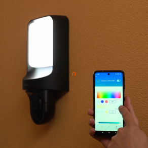 WiZ okos kültéri fali LED lámpa kamerával, 2700 K