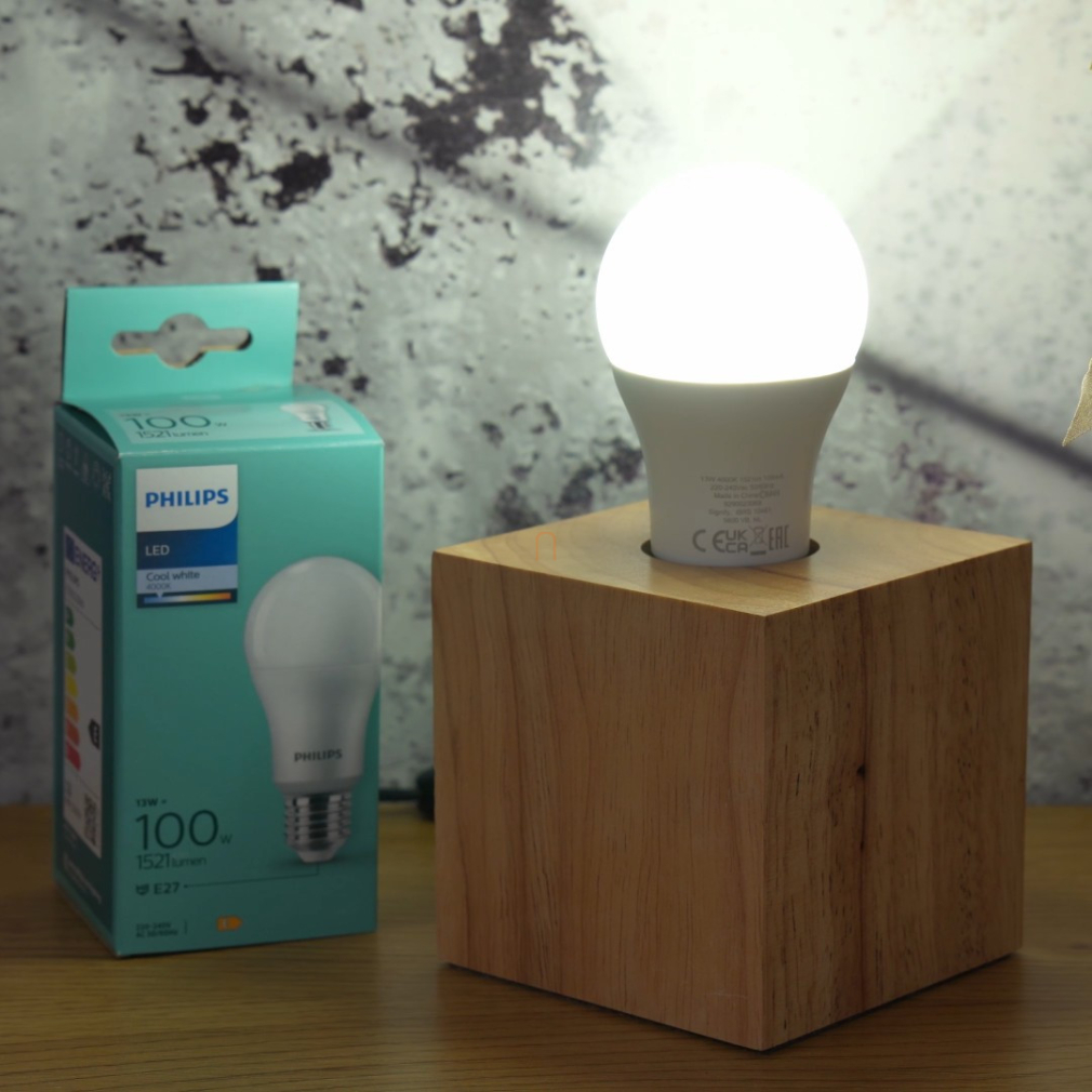 Philips E27 LED 13W 1521lm , hidegfehér-100 W izzó helyett