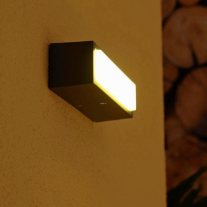   Philips kültéri LED fali lámpa, 3,8W, melegfehér fényű (Stratosphere)