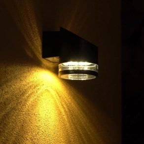   Philips napelemes fali LED lámpa-csapott kialakítású (Fyve)