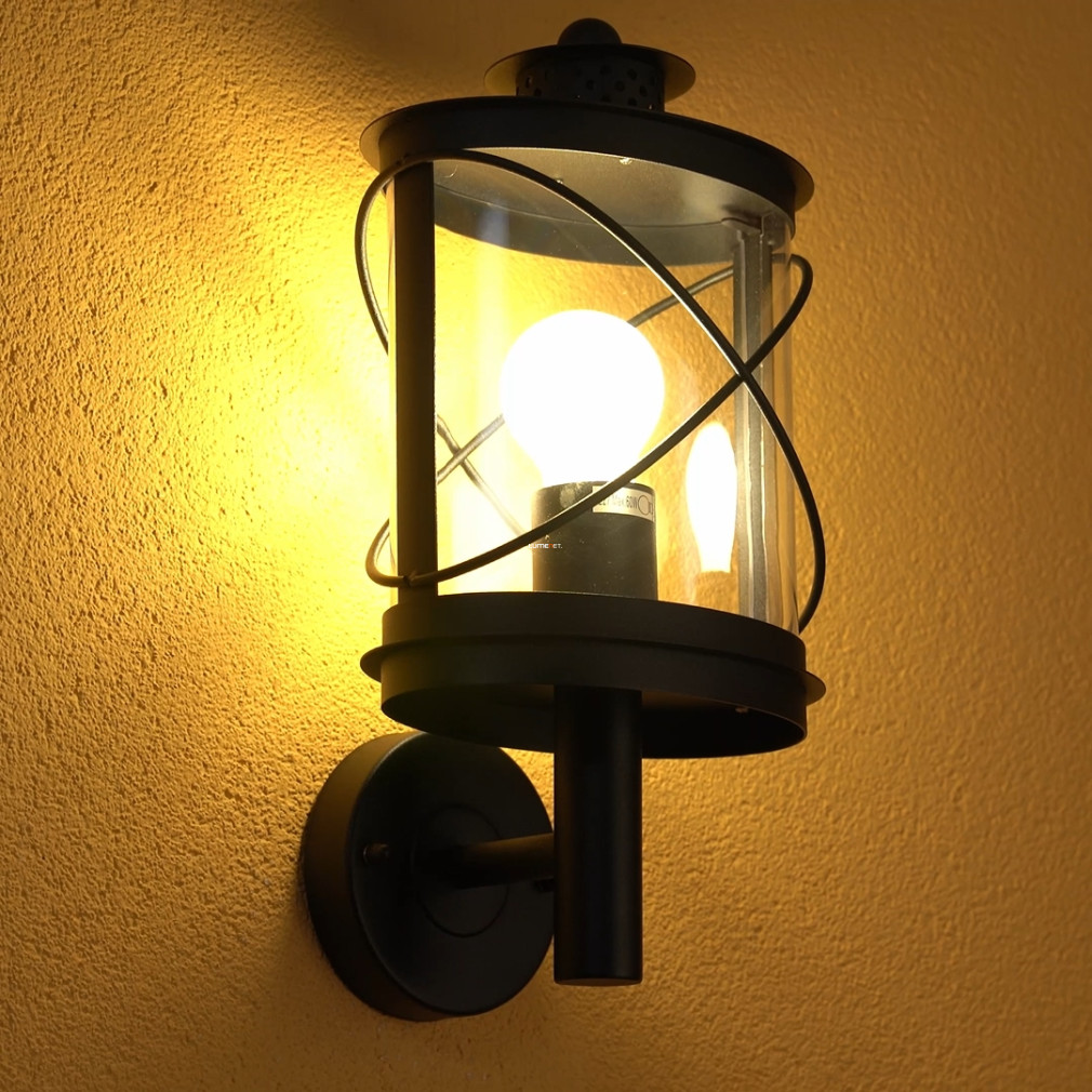 Sarokra szerelhető kültéri fali lámpa fekete (Hilburn)