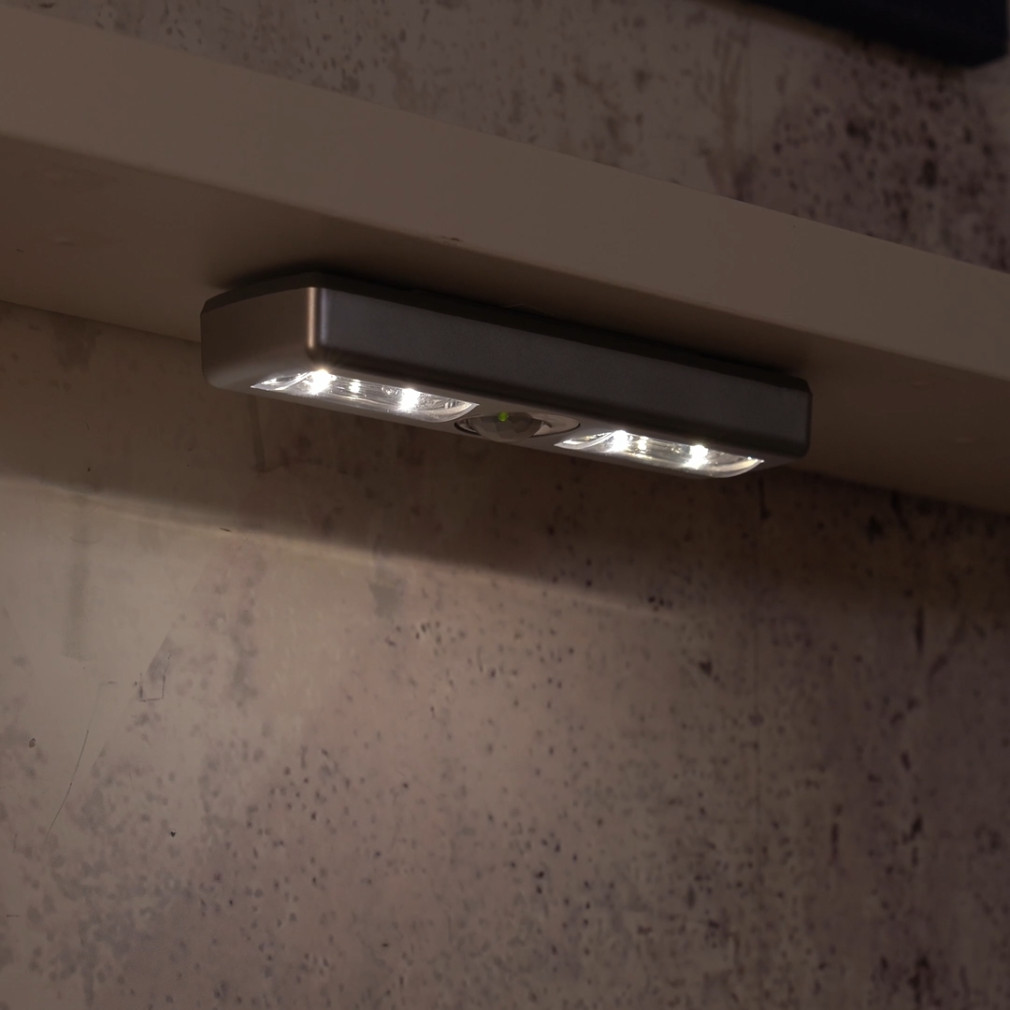 Eglo 94686 Baliola LED szenzoros szekrényvilágítás 1x4LED 3000K IP20 25000h Eglo 94686 Baliola LED szenzoros szekrényvilágítás 1x4LED 3000K IP20 25000h